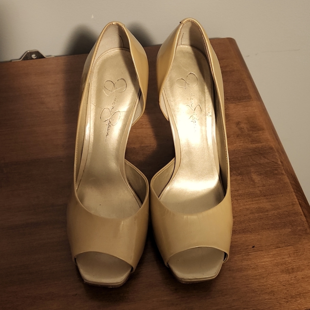 Jessica Simpson nude heels